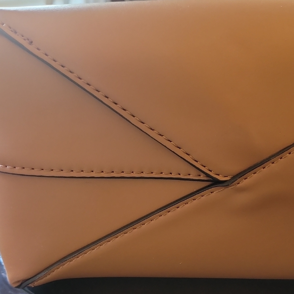 Halston Heritage Brown Tote with Vibrant Red Lining - Picture 5 of 11